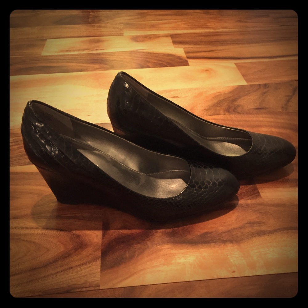 Black leather heels